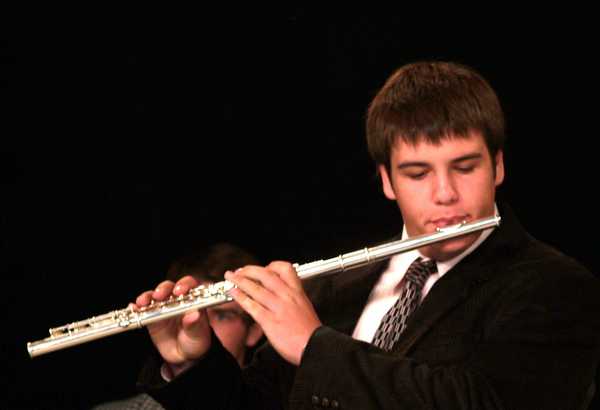 Singer Earl Thomas