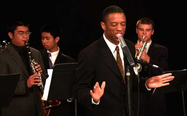 Singer Earl Thomas