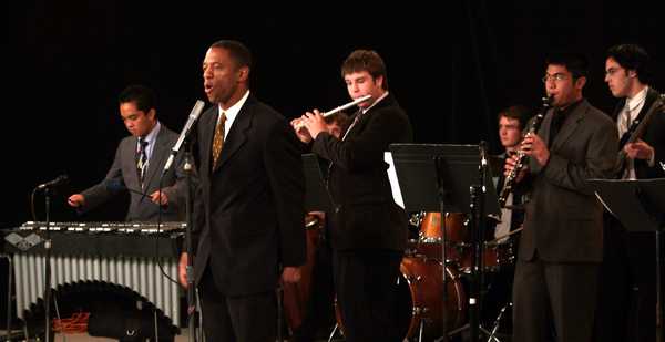 Singer Earl Thomas