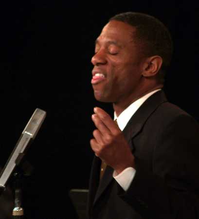 Singer Earl Thomas