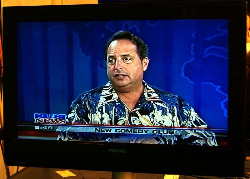 tv2.jpg