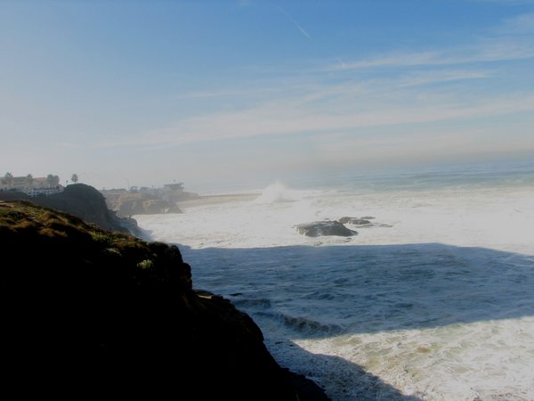 Big Waves in La Jolla, California on December 21, 2005