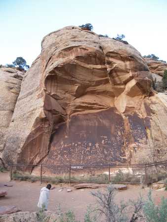 Newspaper Rock, Utah & Phil Konstantin's April 2006 Travel Page I